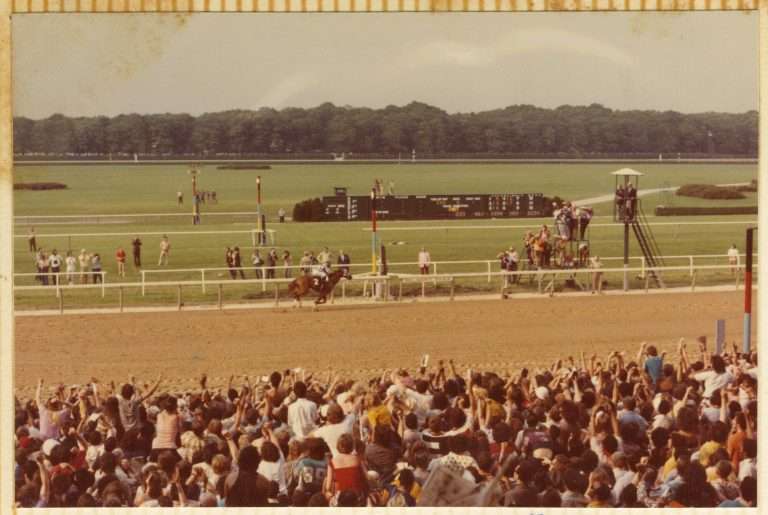Secretariat Wins the Belmont Stakes